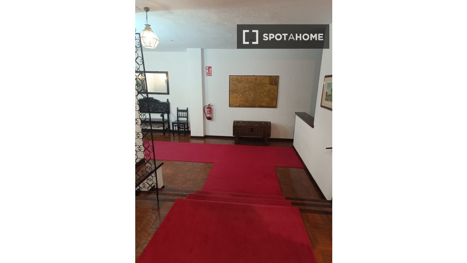 Apartment Madrid, 1 bed, 45m² — photo 2