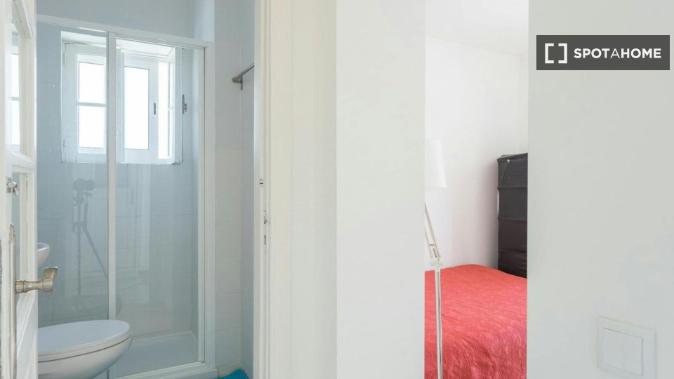 Double room Porto, 20 beds — photo 11