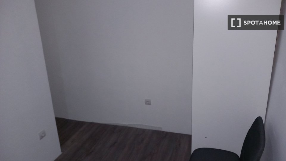 Double room Budapest, 6 beds, 80m² — photo 1