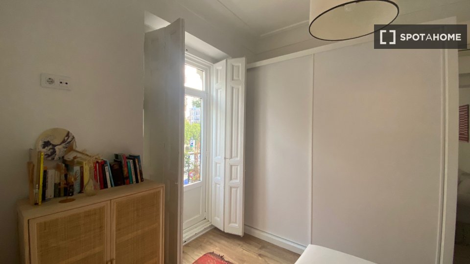 Apartment Madrid, 3 beds, 83m² — photo 4