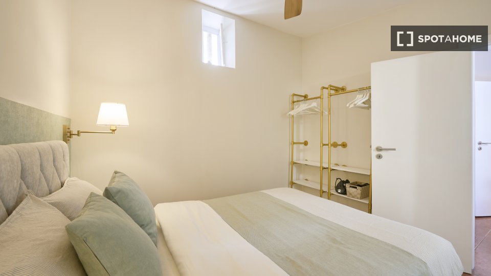 Apartment Lisbon, 1 bed — photo 15