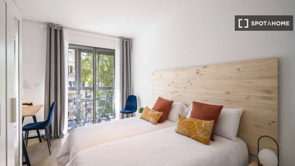 Double room Madrid, 16 beds — photo 2