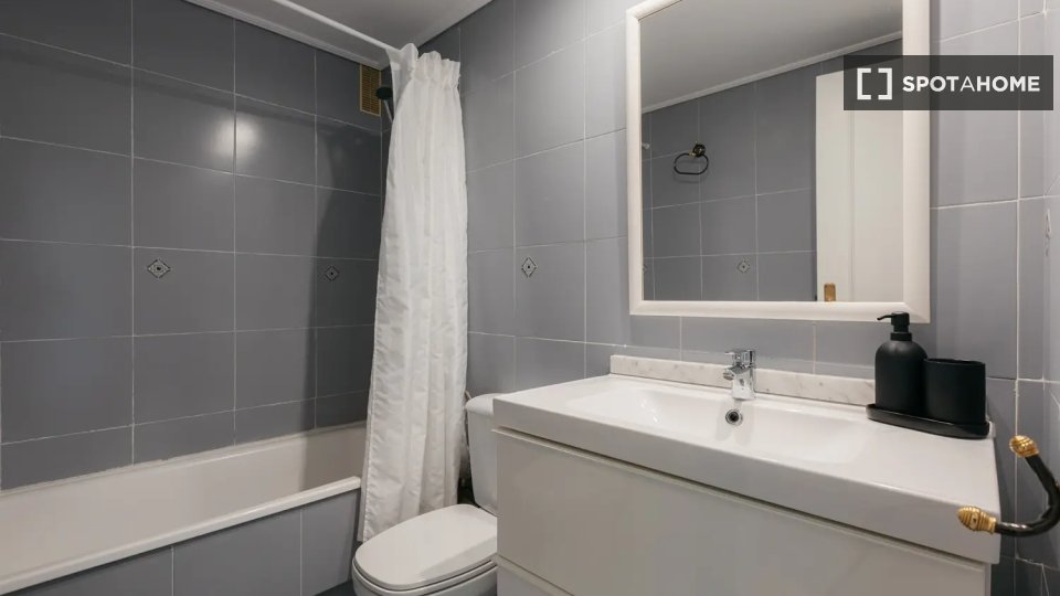Double room Valencia, 6 beds — photo 17