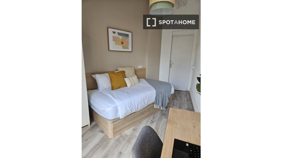 Double room Barcelona, 10 beds, 220m² — photo 7