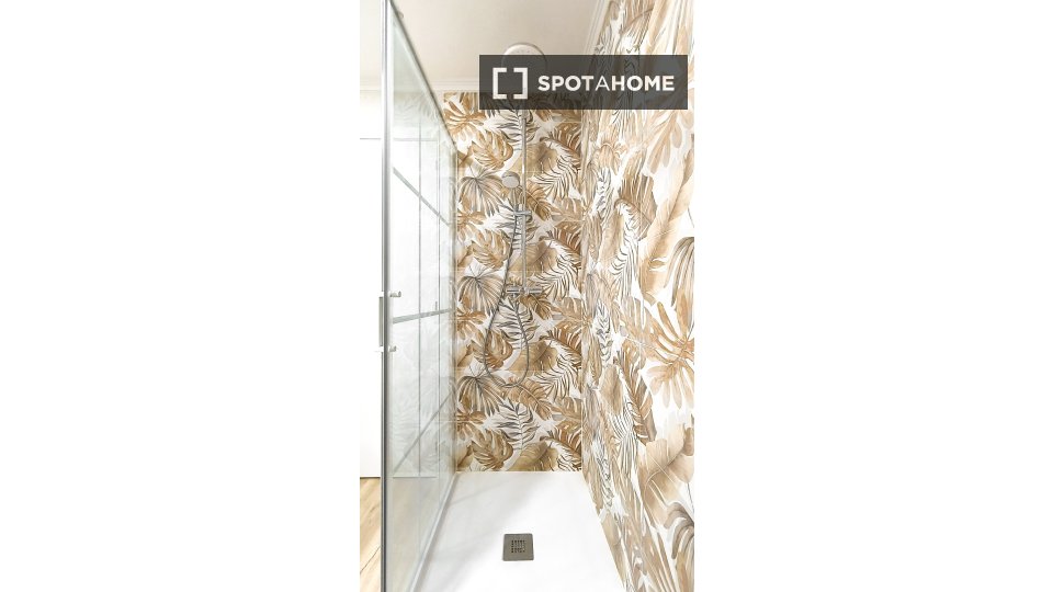 Apartment Pamplona, 5 beds, 124m² — photo 19