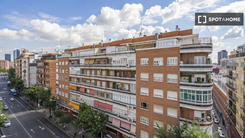 Double room Madrid, 12 beds — photo 42