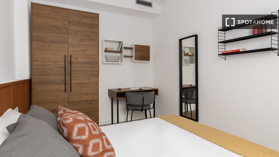 Habitación doble Barcelona, 8 habitaciones, 200m² — foto 12