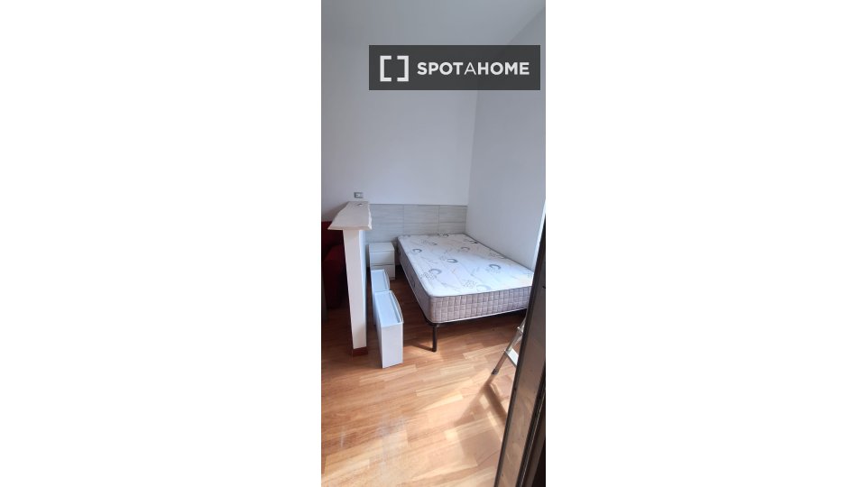 Apartment Rome, 1 bed — photo 5
