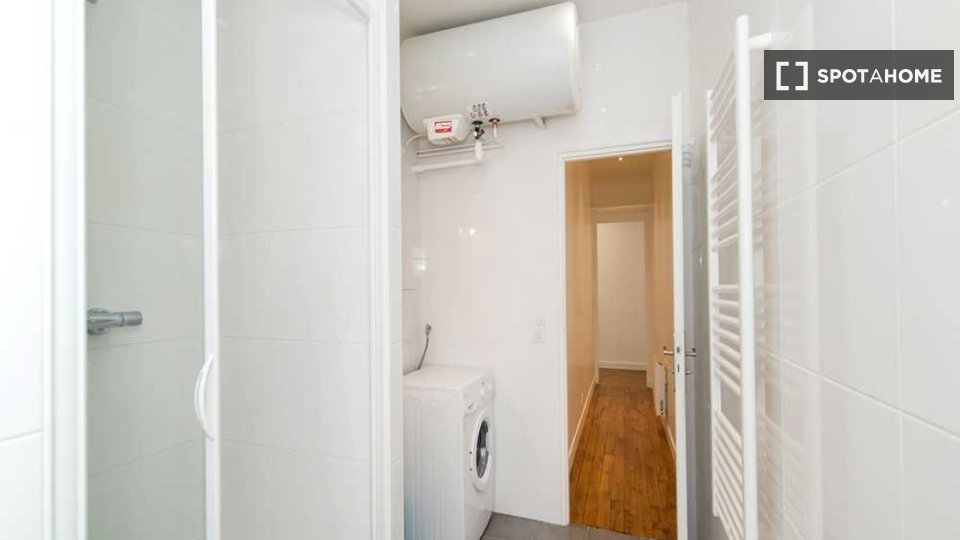 Double room Paris, 4 beds, 80m² — photo 11