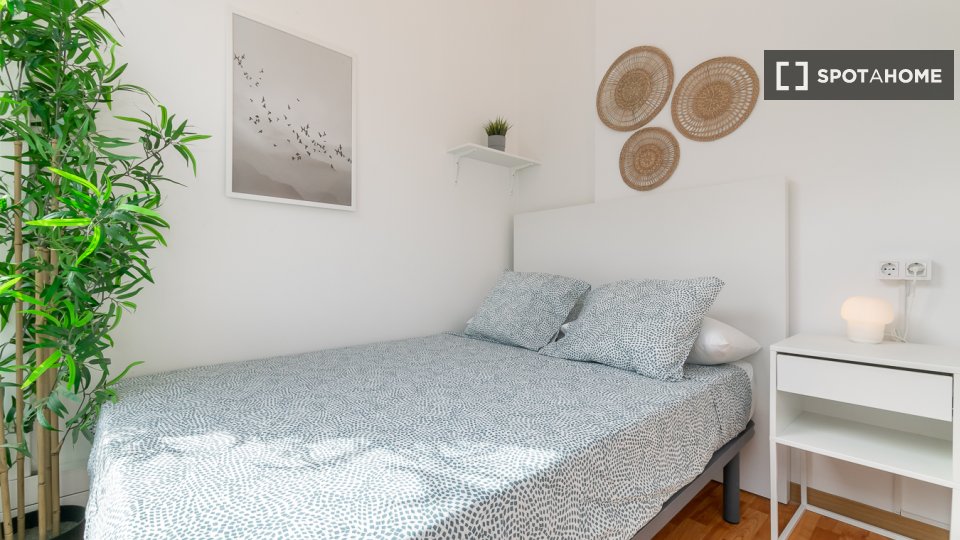 Double room Barcelona, 6 beds — photo 46