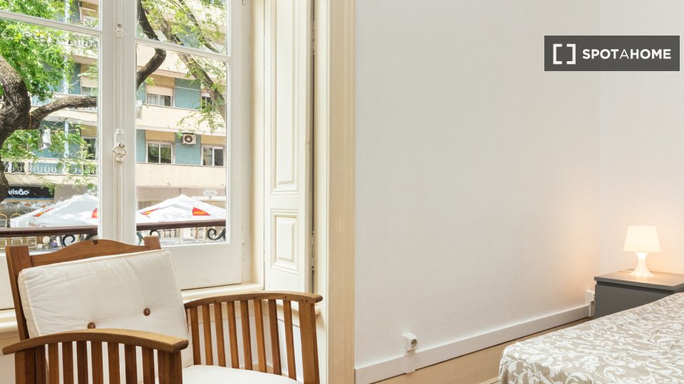 Double room Lisbon, 11 beds — photo 17