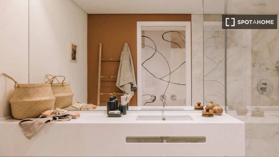Apartment Lisbon, 1 bed — photo 10