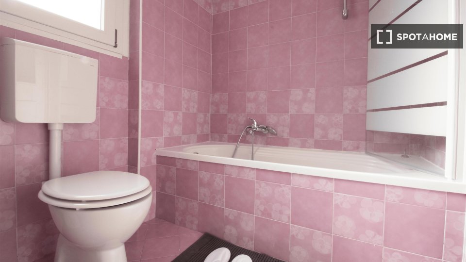 Double room Turin, 4 beds — photo 7