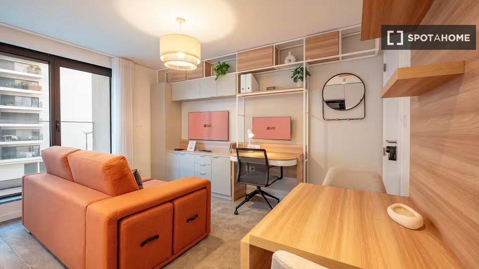 Apartment Lisbon, 1 bed — photo 1