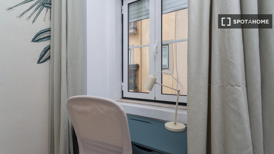 Double room Lisbon, 6 beds — photo 2