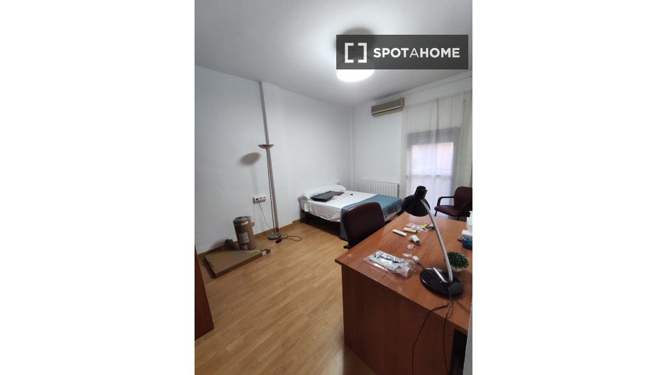 Double room Murcia, 5 beds, 132m² — photo 8