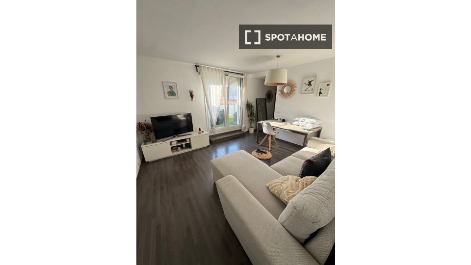 Double room Barcelona, 1 bed, 80m² — photo 2