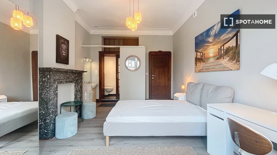 Double room Brussels, 5 beds, 165m² — photo 94