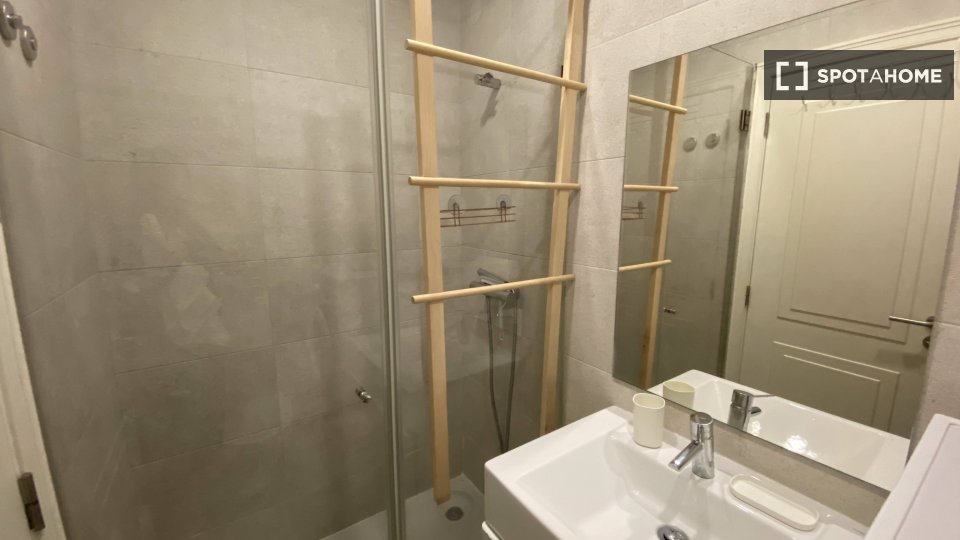 Apartment mono Lisbon, 45m² — photo 6