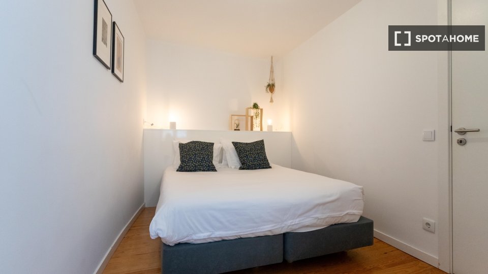 Apartment Coimbra, 2 beds, 75m² — photo 22