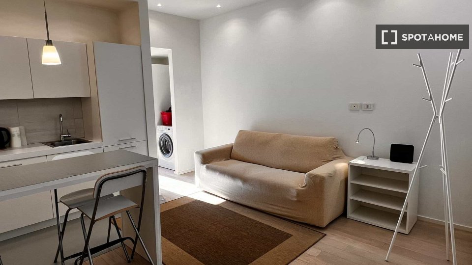 Apartment Milan, 1 bed, 45m² — photo 13
