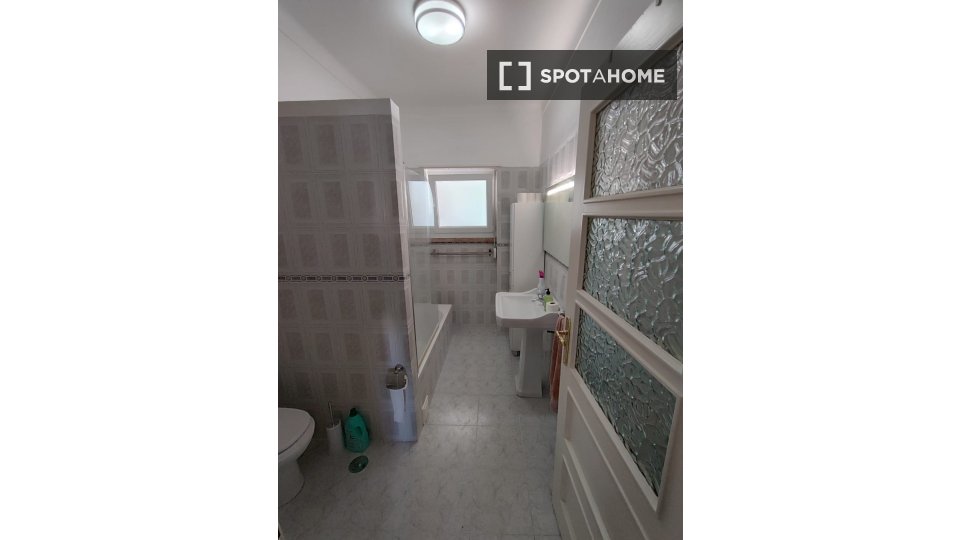 Double room Lisbon, 6 beds, 165m² — photo 5