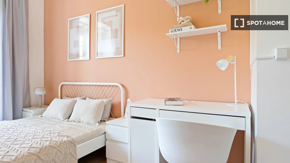 Double room Lisbon, 11 beds — photo 11