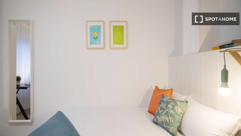 Double room Madrid, 25 beds — photo 2