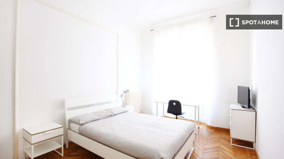 Double room Milan, 7 beds, 178m² — photo 1