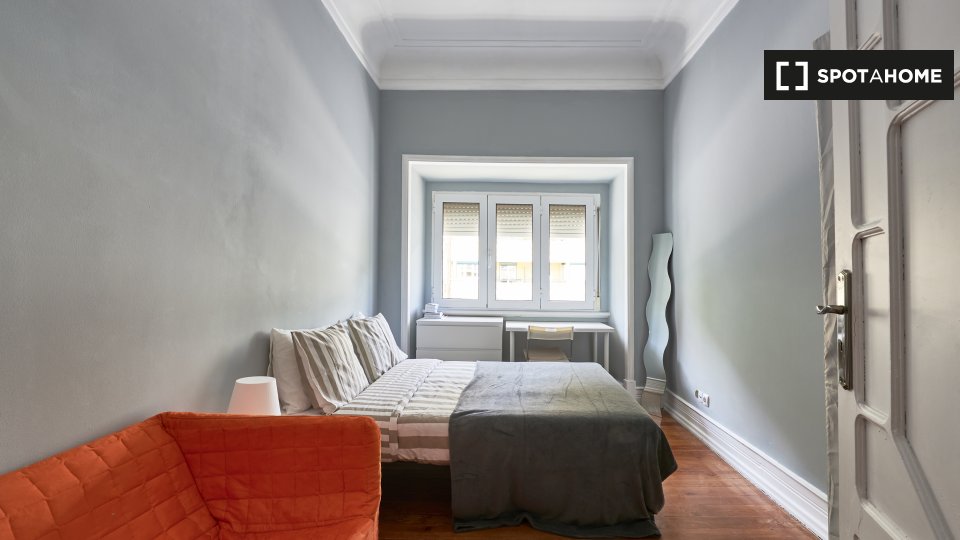 Double room Lisbon, 8 beds — photo 1