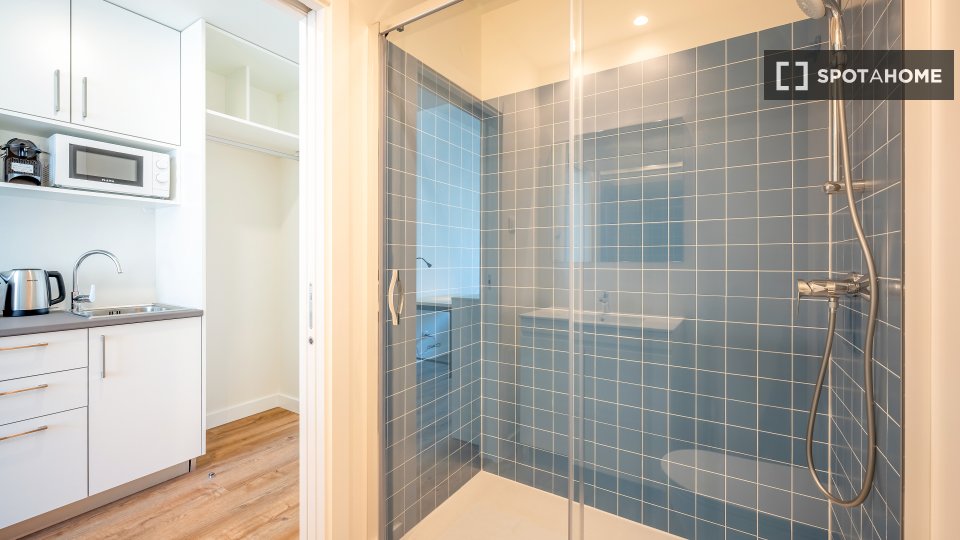 Apartment mono Lisbon, 18m² — photo 15