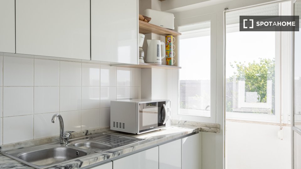 Apartment Lisbon, 2 beds — photo 9