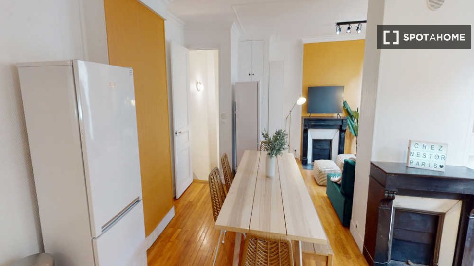 Double room Paris, 9 beds, 160m² — photo 6