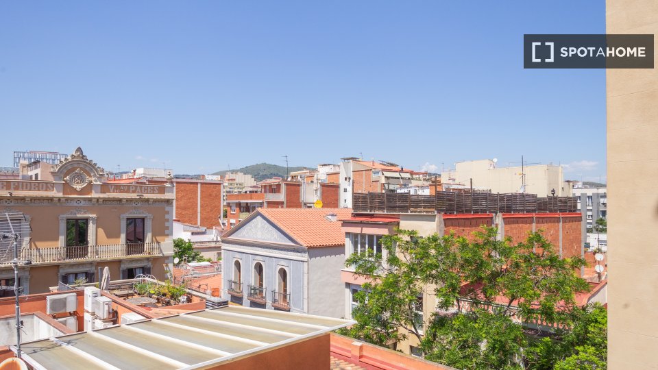 Double room Barcelona, 4 beds, 90m² — photo 9