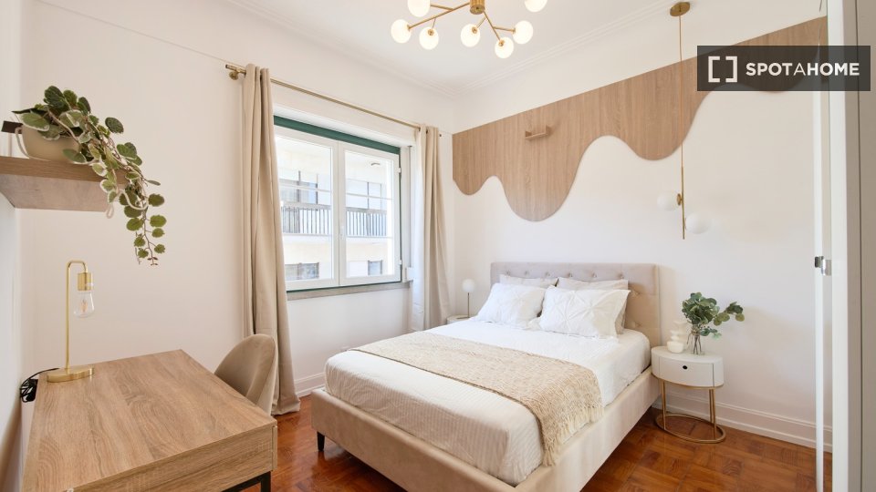 Double room Lisbon, 4 beds — photo 7