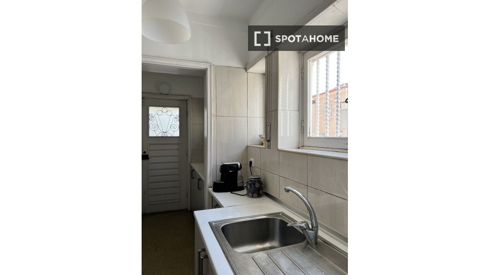 Double room Porto, 11 beds, 380m² — photo 18