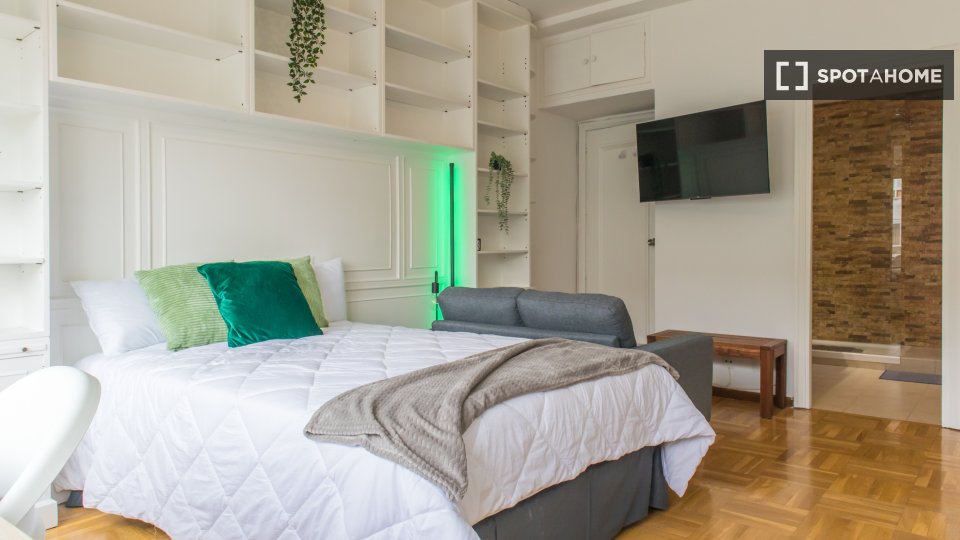 Double room Madrid, 9 beds — photo 4