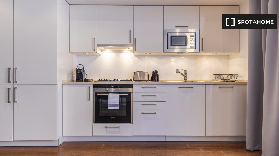 Apartment Lisbon, 1 bed — photo 10