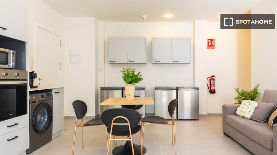 Double room Valencia, 4 beds — photo 60