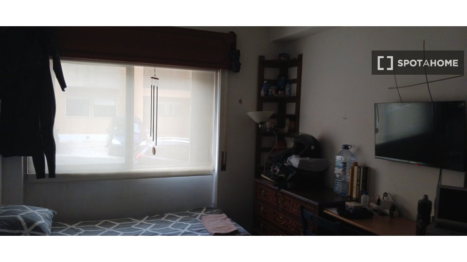 Double room Lisbon, 4 beds, 120m² — photo 12