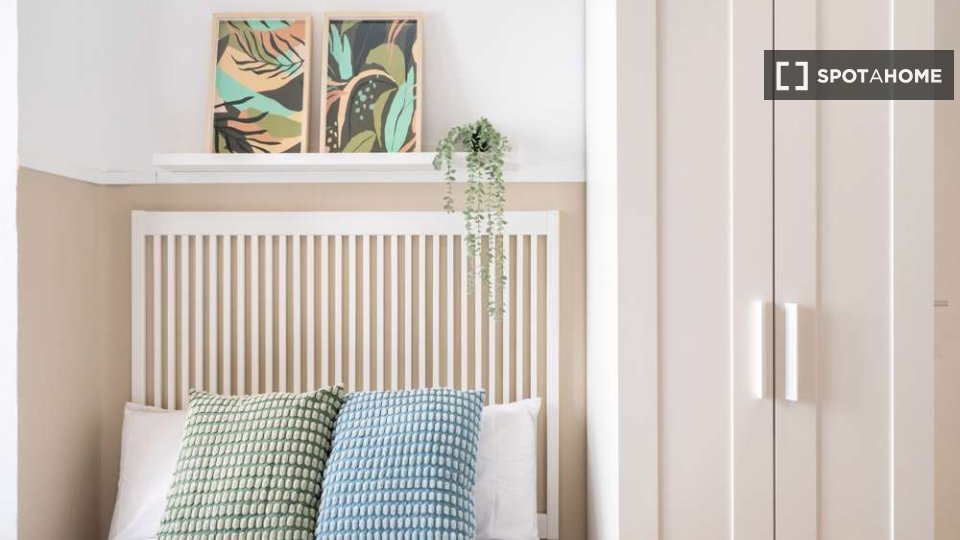 Double room Madrid, 8 beds — photo 13