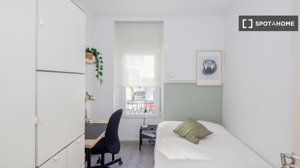 Double room Valencia, 5 beds — photo 5