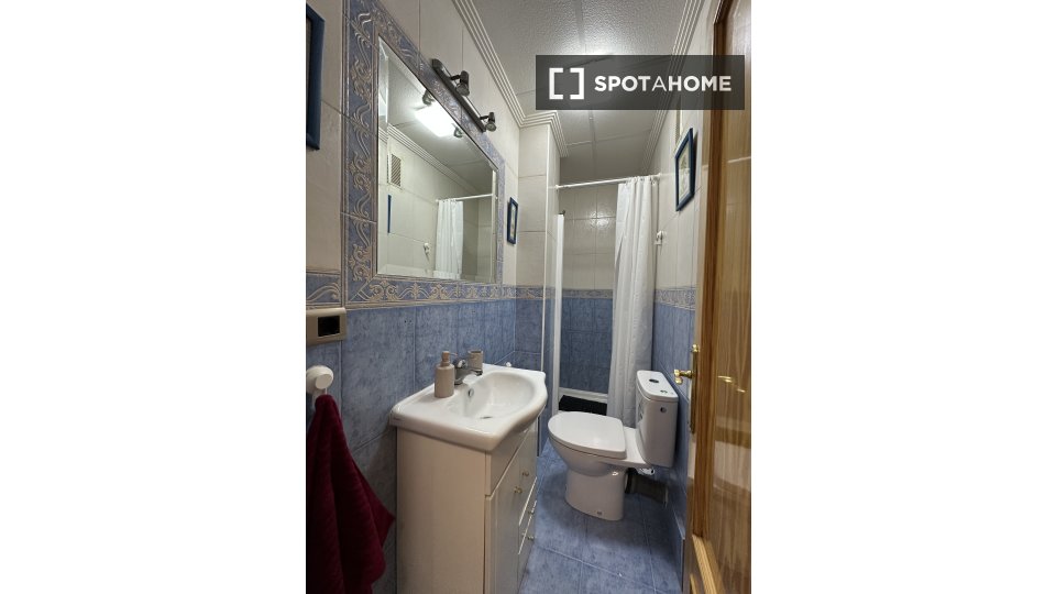 Double room Murcia, 5 beds, 120m² — photo 3