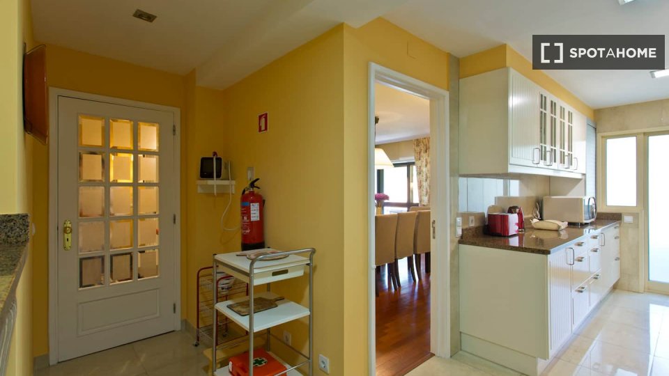 Apartment Porto, 3 beds — photo 12