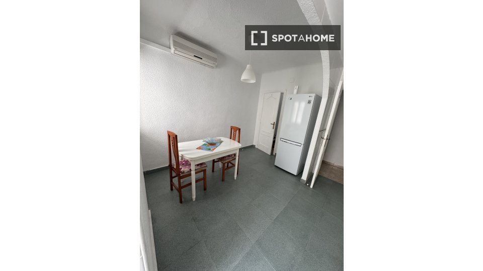 Apartment Alicante, 2 beds — photo 12