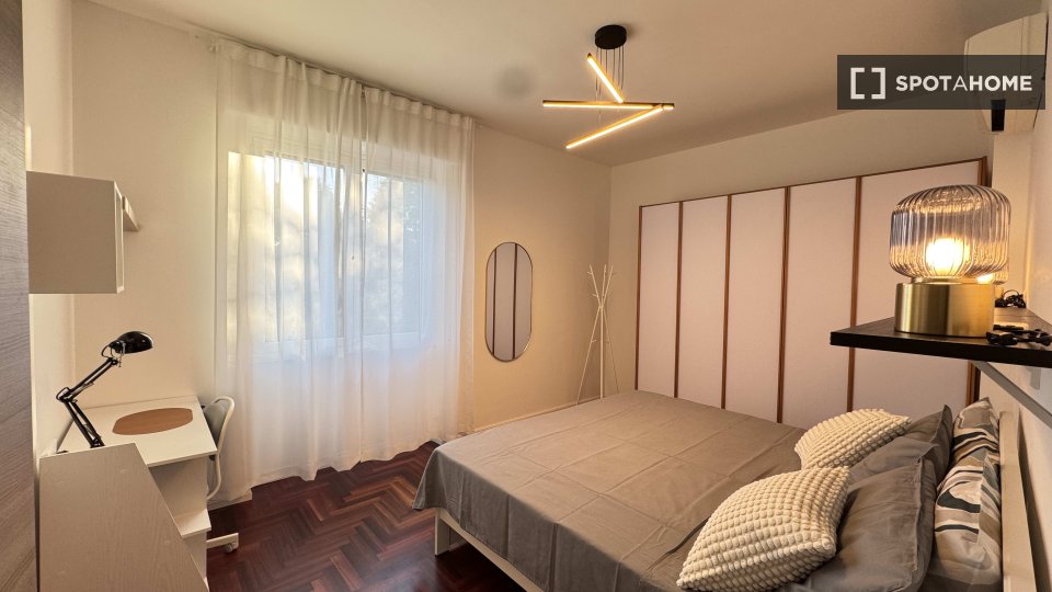 Apartment Milan, 2 beds, 75m² — photo 2