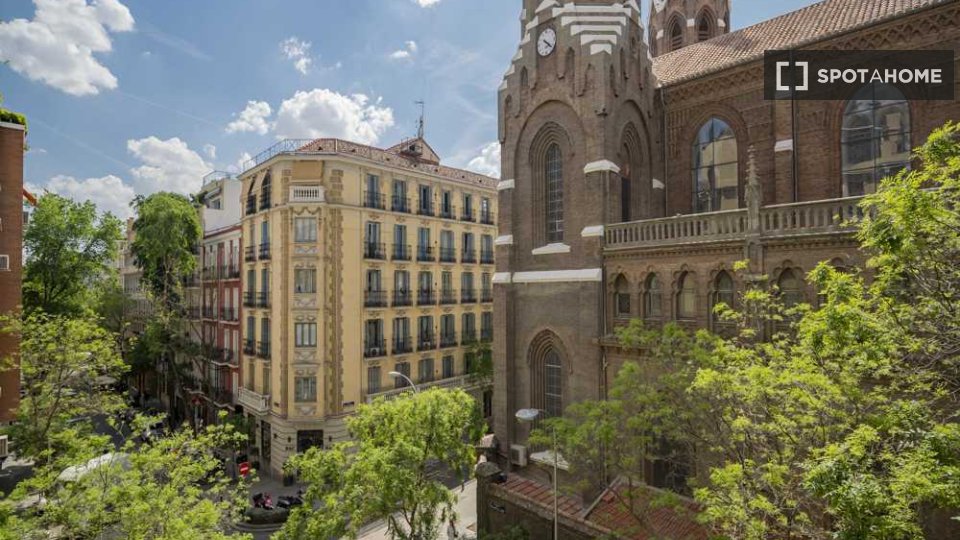 Double room Madrid, 8 beds — photo 38