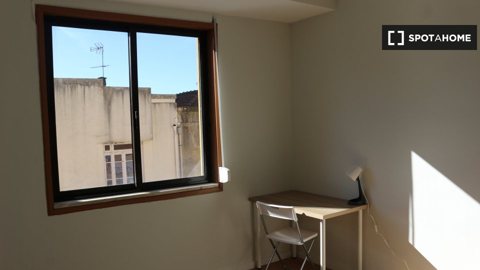 Double room Porto, 6 beds, 300m² — photo 2