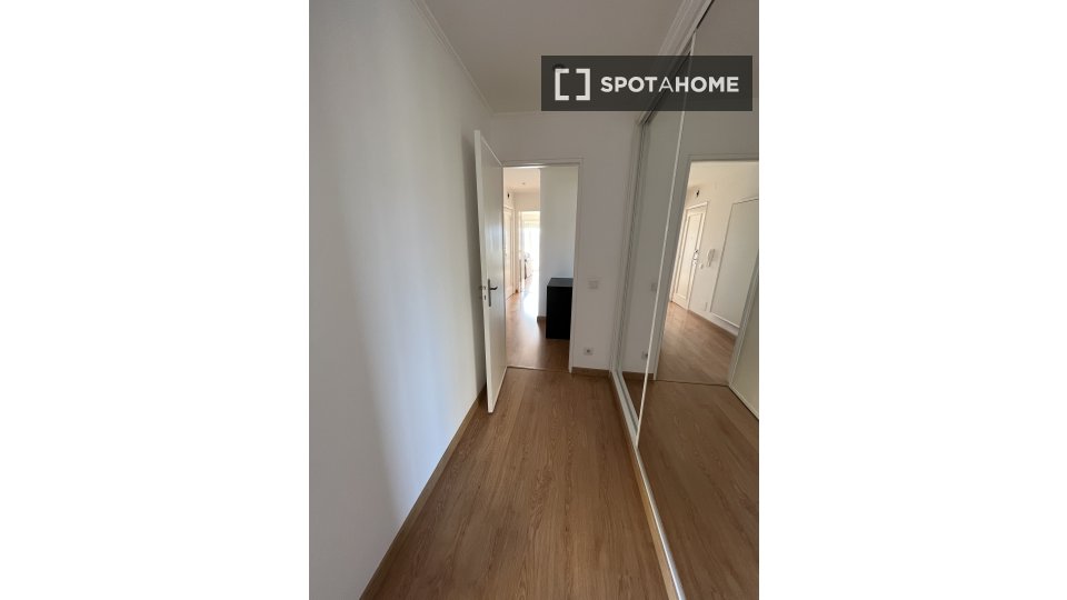 Apartment Lisbon, 1 bed, 79m² — photo 14