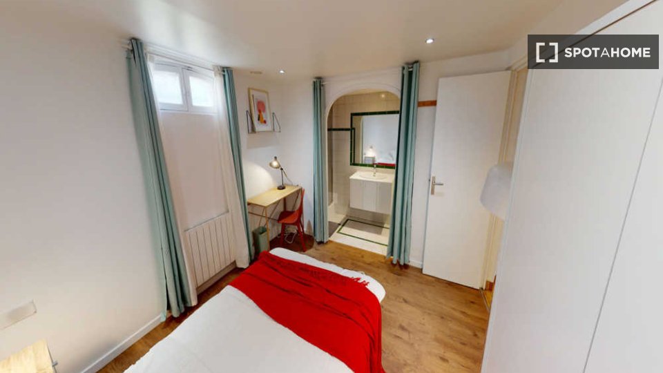 Double room Paris, 7 beds, 180m² — photo 33